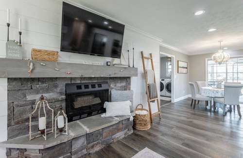 Dayton Casa | Welcome to Sunset Escape at the Lake! Private Dock, All Seasons Deck and More!