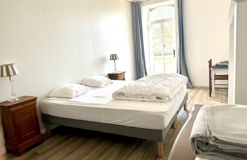 Becon-les-Granits Otro | Welcome to the Farm