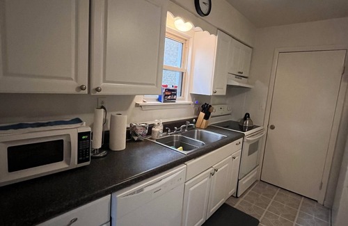 Northeast Virginia Beach Casa | Welcome To The Beach House. 1 Block From The Beach.