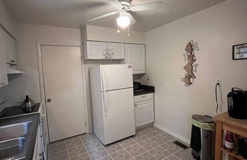 Northeast Virginia Beach Casa | Welcome To The Beach House. 1 Block From The Beach.