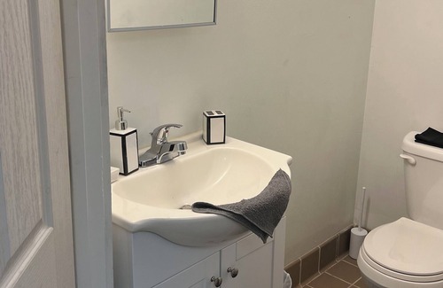 Kingston Cabina | Welcome to the Beach Bum Shack! Centrally located in Enos Oklahoma.