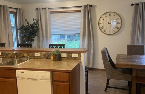Fort Lewis Casa | Welcome to the beautiful Mt. Rainier house