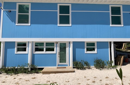 Great Guana Cay Apartamento | Welcome to the Sandbox! Neat and Cozy one bedroom centrally located oceanside!