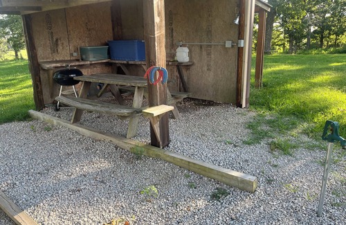 Compton Cabina | Welcome to the Bunkhouse cabin at Elkhorn Cabins
