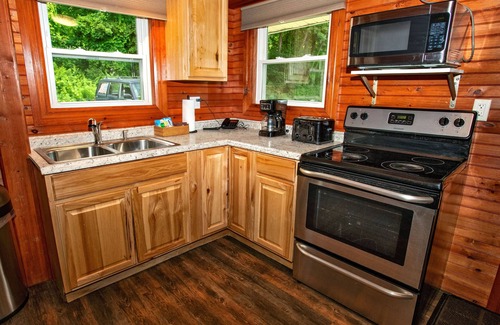 Lake George Cabaña | Bienvenido a The Corner Cottage
