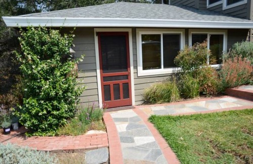 Petaluma Cabaña | Welcome to The Cottage!