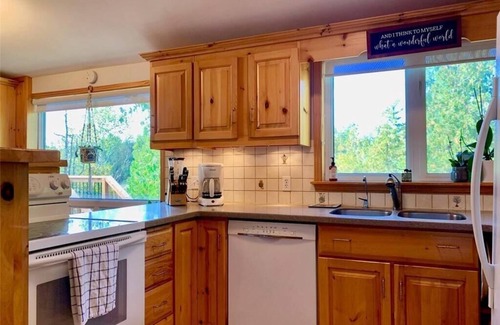 Northern Bruce Peninsula Cabaña | Welcome to The Dorcus Bay Retreat! Discover Tobermory at its finest.