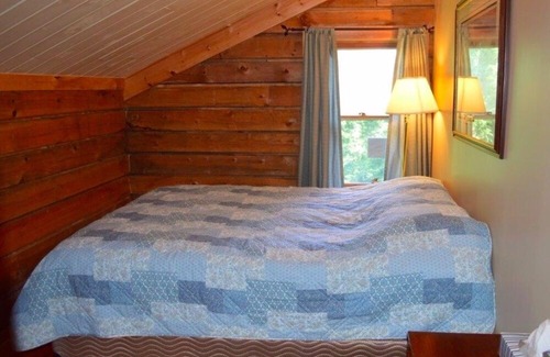 Eagle Lake Chalet De Esquí | Welcome to the Eagle's Nest! Ski & Mountain Bike Paradise Perched in the Trees