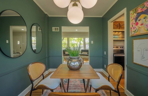 Woodbury County Casa | Welcome to the Enchanted Porch! Adorable 2 bed, 1.5 bath in Sioux City