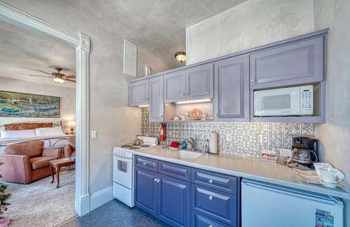 Salida Condominio | Welcome to the HJP Suite at the Historic Palace Hotel Condo's!