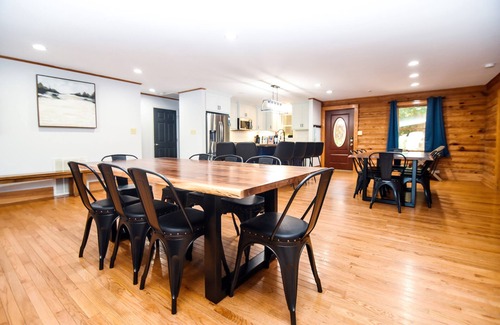 Mount Mourne Cabina | Welcome to the Lodge at Greenbay - Sandy Beach & Amazing Sunset Views!