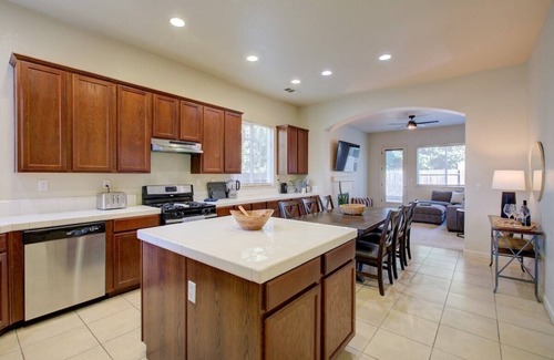 Merced Casa | Welcome to The Merced Hub! Merced has historically been the “Gateway to Yosemite”