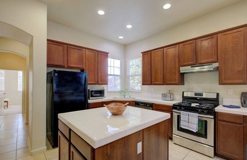 Merced Casa | Welcome to The Merced Hub! Merced has historically been the “Gateway to Yosemite”
