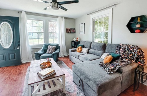 Owensboro Casa | Welcome to the Owensboro House our exquisite home located in the heart of town.
