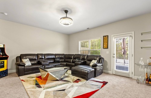 Morrow Casa | Welcome to The Palace