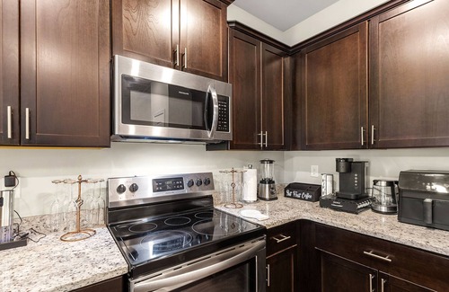 Morrow Casa | Welcome to The Palace