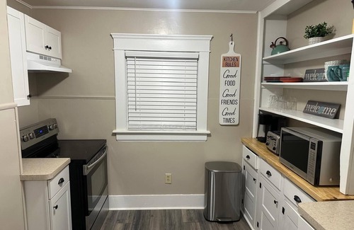 Akron Casa | Welcome to The Perazim!
