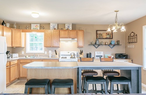 Hammondsport Casa | Welcome to the "Quay" Finger Lakes