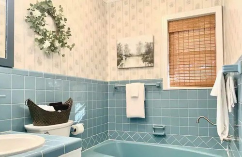 Laurel Casa | Welcome to the revived "Ole Hosey Homeplace"