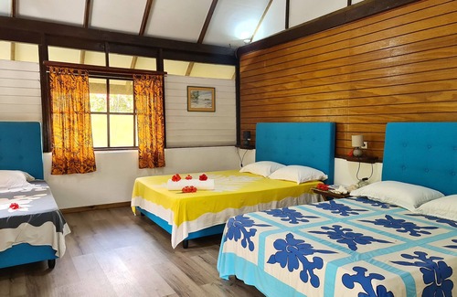 Teahupoo Casa | Bienvenido a las tres cascadas, solo, con amigos, en pareja o en familia.