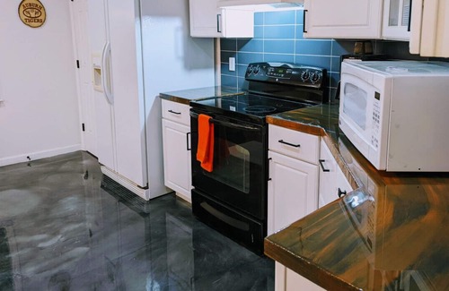 Lee County Casa | Welcome to The TIGERDEN, your Auburn University retreat located just 20 minutes from Auburn!