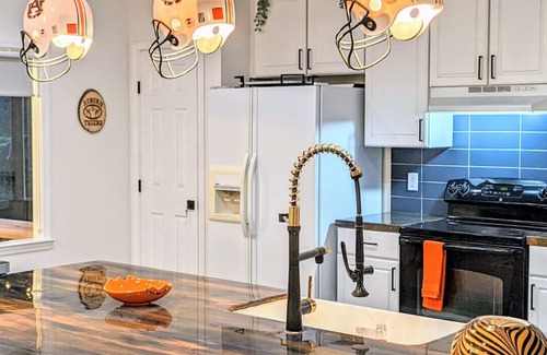 Lee County Casa | Welcome to The TIGERDEN, your Auburn University retreat located just 20 minutes from Auburn!