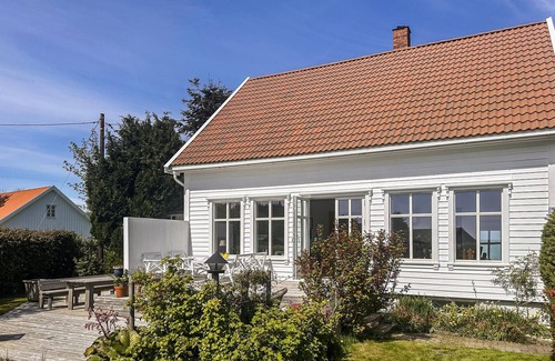Spangereid Casa | Welcome to this family vacation home in Spangereid on the Lindesnes peninsula.