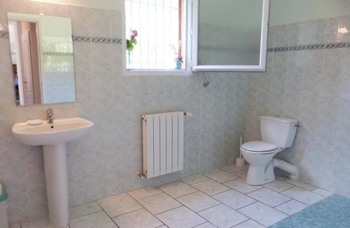 Cereste Casa | Alojamiento de 4 habitaciones en Céreste