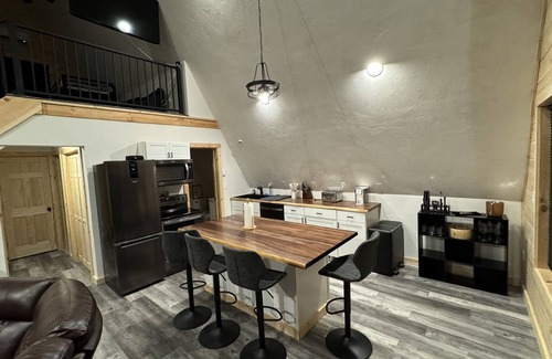 Carroll County Casa | Welcome to Three Points Cabin at White Lake