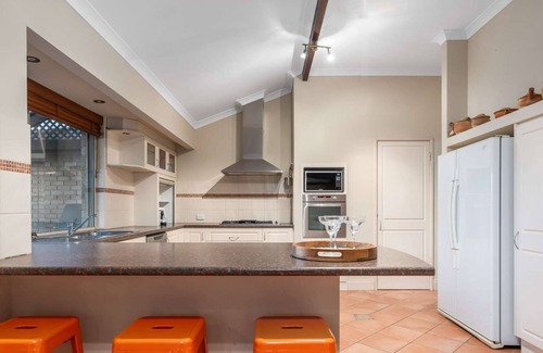 Connolly Casa | Welcome to Tranquil Family Oasis: Spa Garden & BBQ