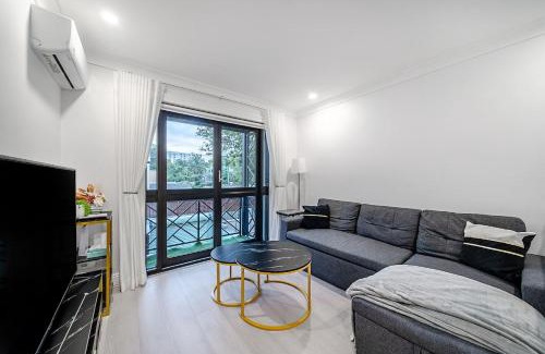 Waterloo Casa | Welcome to Waterloo - A Well-connected Parkside Stay