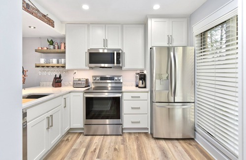Bethany Beach Condominio | Camine, monte bicicleta o vaya a la playa con todas las comodidades actualizadas Piscina y tenis