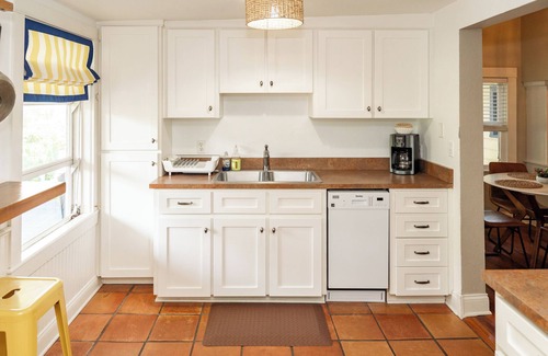 Driggers Casa | Welcome to your ideal beachside rental in the heart of New Smyrna Beach! .