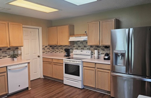 Converse Casa | Welcome to your charming Converse retreat!