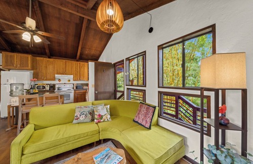 Keaau Casa | Welcome to your Hale Away From Home!