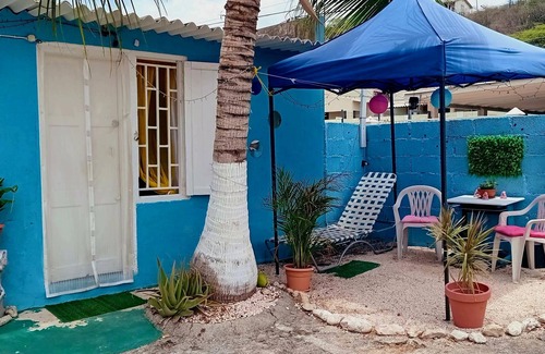 Colon Apartamento | Welcome to your perfect getaway, This warm cozy apartment feels like home 🏝
