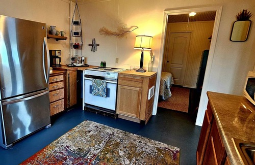 Gig Harbor Cabina | Welcome to your perfect weekend getaway right on the water!