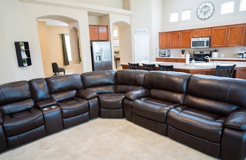 Visalia Casa | Welcome to your spacious home away from home!
