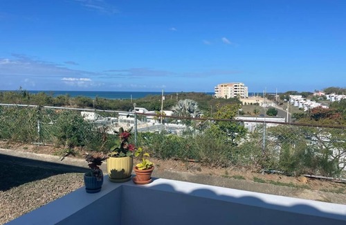 El Combate Casa | Bienvenido a tu paraíso tropical con impresionante vista al mar
