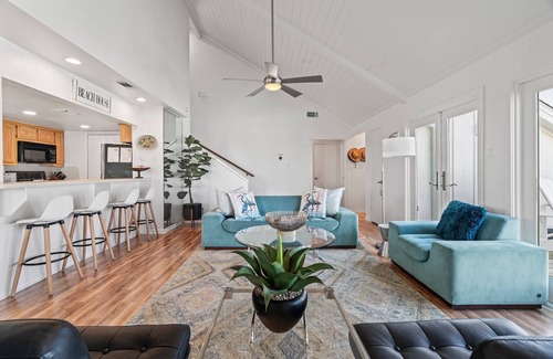 Pirates Beach Casa | Welcome to your ultimate seaside escape!