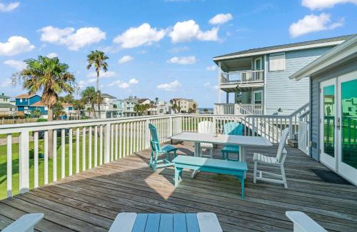 Pirates Beach Casa | Welcome to your ultimate seaside escape