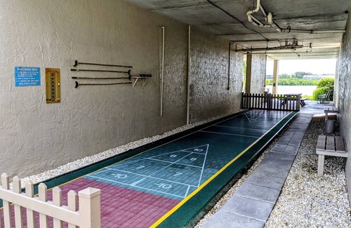 Indian Shores Condominio | Welcome Y'all Vacation Rentals