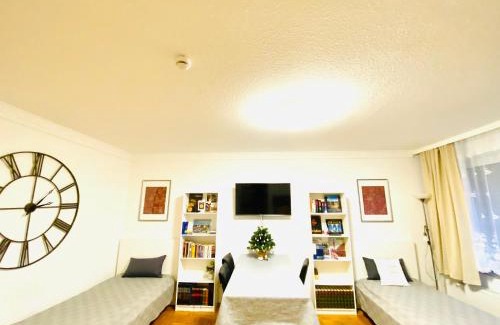 Region Hannover District Apartamento | #welcometomessehannover#twobedroomapartment&balcony