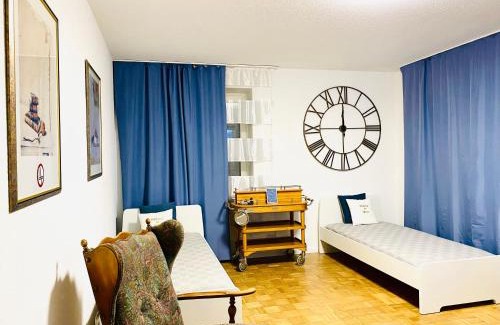 Region Hannover District Apartamento | WelcomeToMessePremium Three Bedroom Apartment