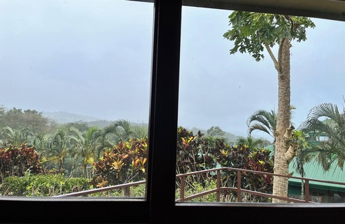 Santa Barbara Casa | Welcoming 2-bedroom house with WiFi on Lake Arenal