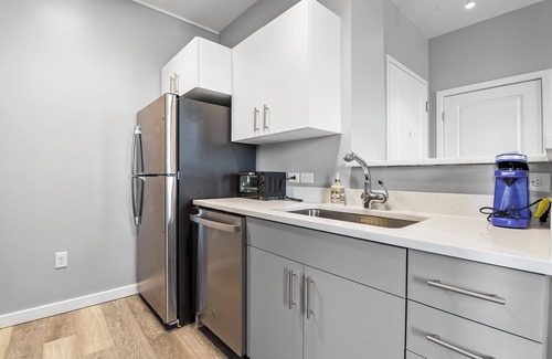 Everett Apartamento | Welcoming 1BR Near Encore Boston 7379