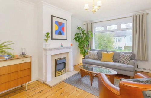 Brislington Apartamento | Welcoming 2BD House - Brislington