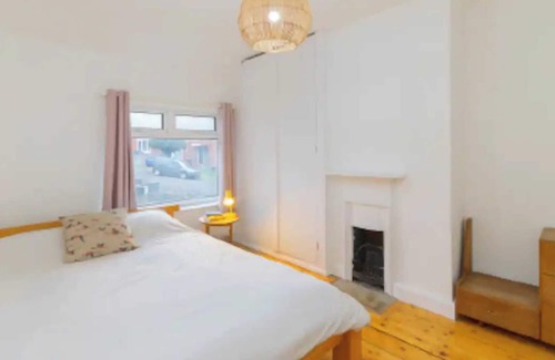Brislington Apartamento | Welcoming 2BD House - Brislington