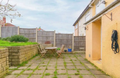 Brislington Apartamento | Welcoming 2BD House - Brislington