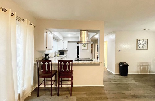 West Arlington Casa | Welcoming all traveling professionals - 30 day stays